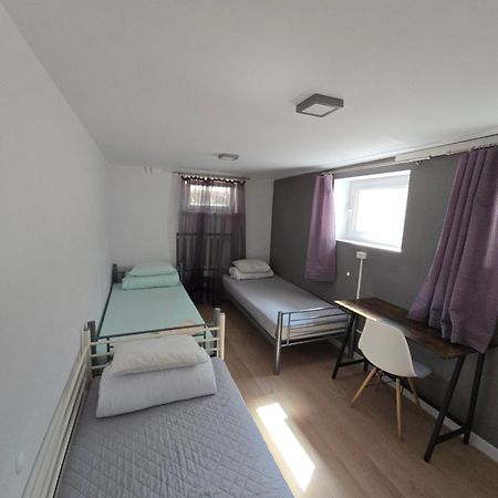 Rooms4Rest Wiertnicza - Private Rooms For Tourists - Atr Consulting Sp, Z O,O, Warsaw Ngoại thất bức ảnh