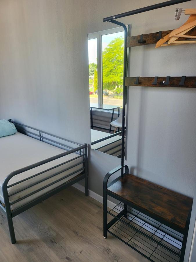 Rooms4Rest Wiertnicza - Private Rooms For Tourists - Atr Consulting Sp, Z O,O, Warsaw Ngoại thất bức ảnh