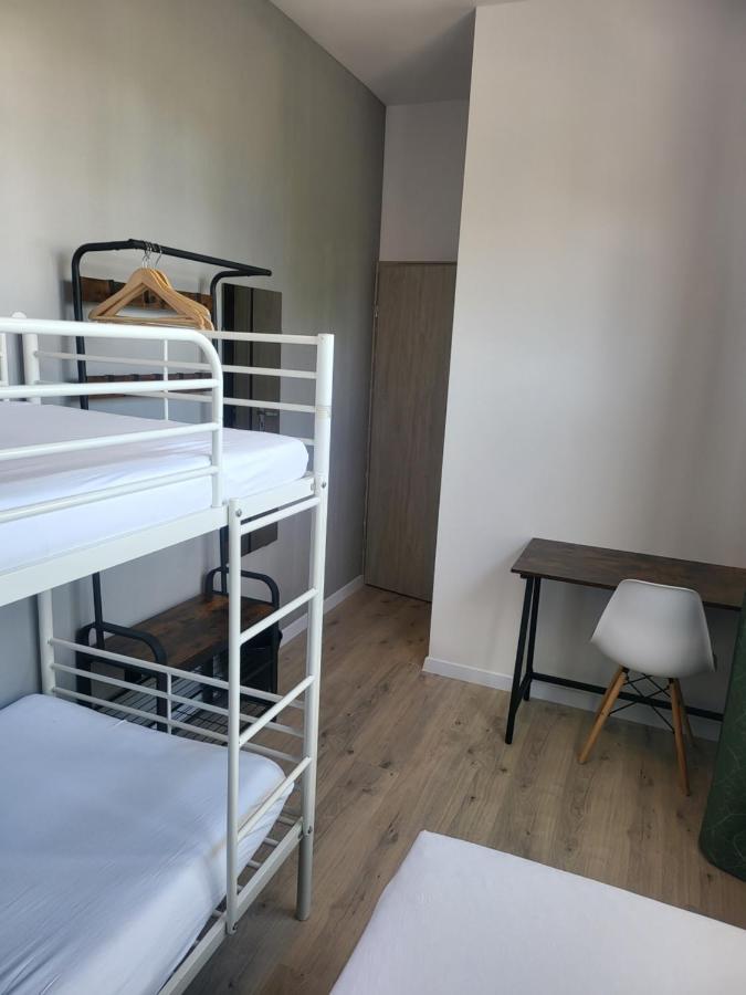 Rooms4Rest Wiertnicza - Private Rooms For Tourists - Atr Consulting Sp, Z O,O, Warsaw Ngoại thất bức ảnh