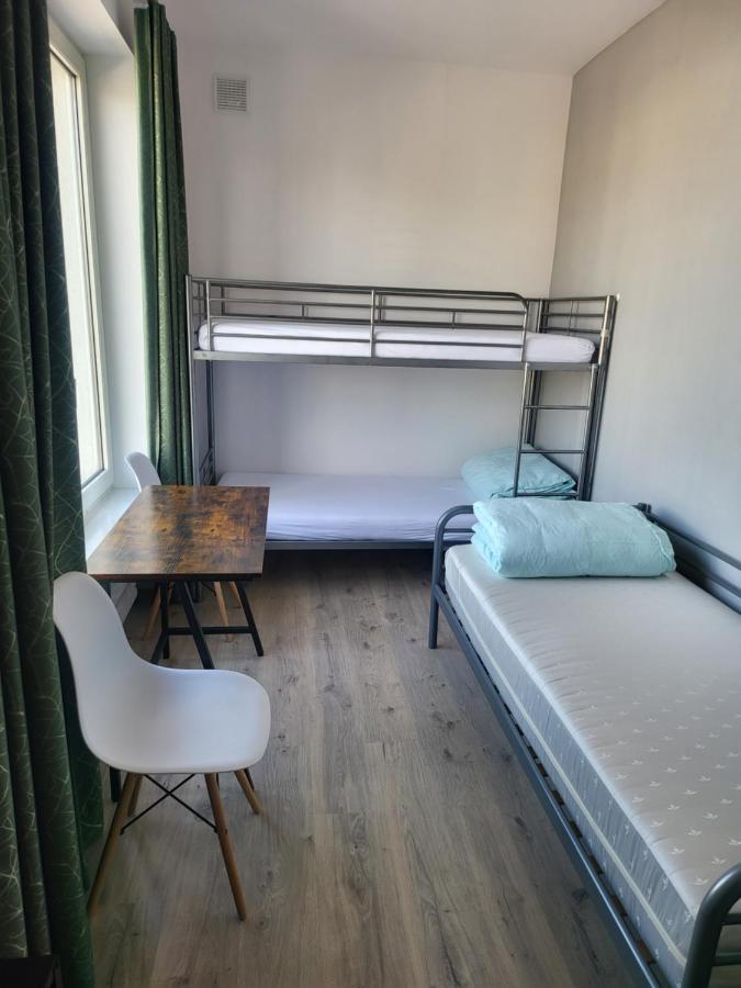 Rooms4Rest Wiertnicza - Private Rooms For Tourists - Atr Consulting Sp, Z O,O, Warsaw Ngoại thất bức ảnh