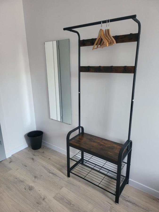 Rooms4Rest Wiertnicza - Private Rooms For Tourists - Atr Consulting Sp, Z O,O, Warsaw Ngoại thất bức ảnh