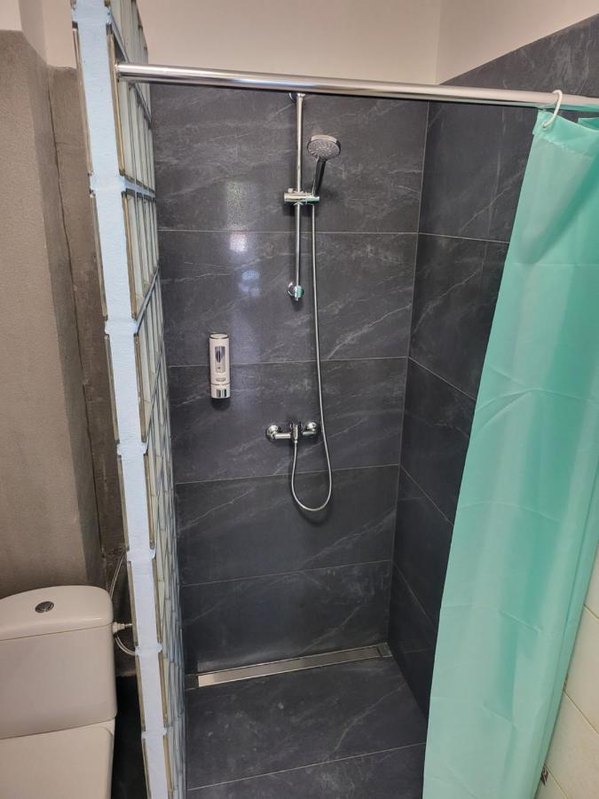Rooms4Rest Wiertnicza - Private Rooms For Tourists - Atr Consulting Sp, Z O,O, Warsaw Ngoại thất bức ảnh
