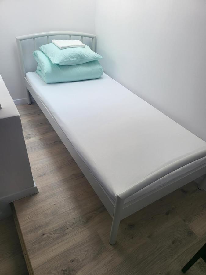 Rooms4Rest Wiertnicza - Private Rooms For Tourists - Atr Consulting Sp, Z O,O, Warsaw Ngoại thất bức ảnh