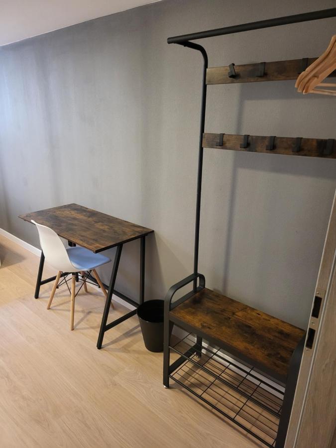 Rooms4Rest Wiertnicza - Private Rooms For Tourists - Atr Consulting Sp, Z O,O, Warsaw Ngoại thất bức ảnh