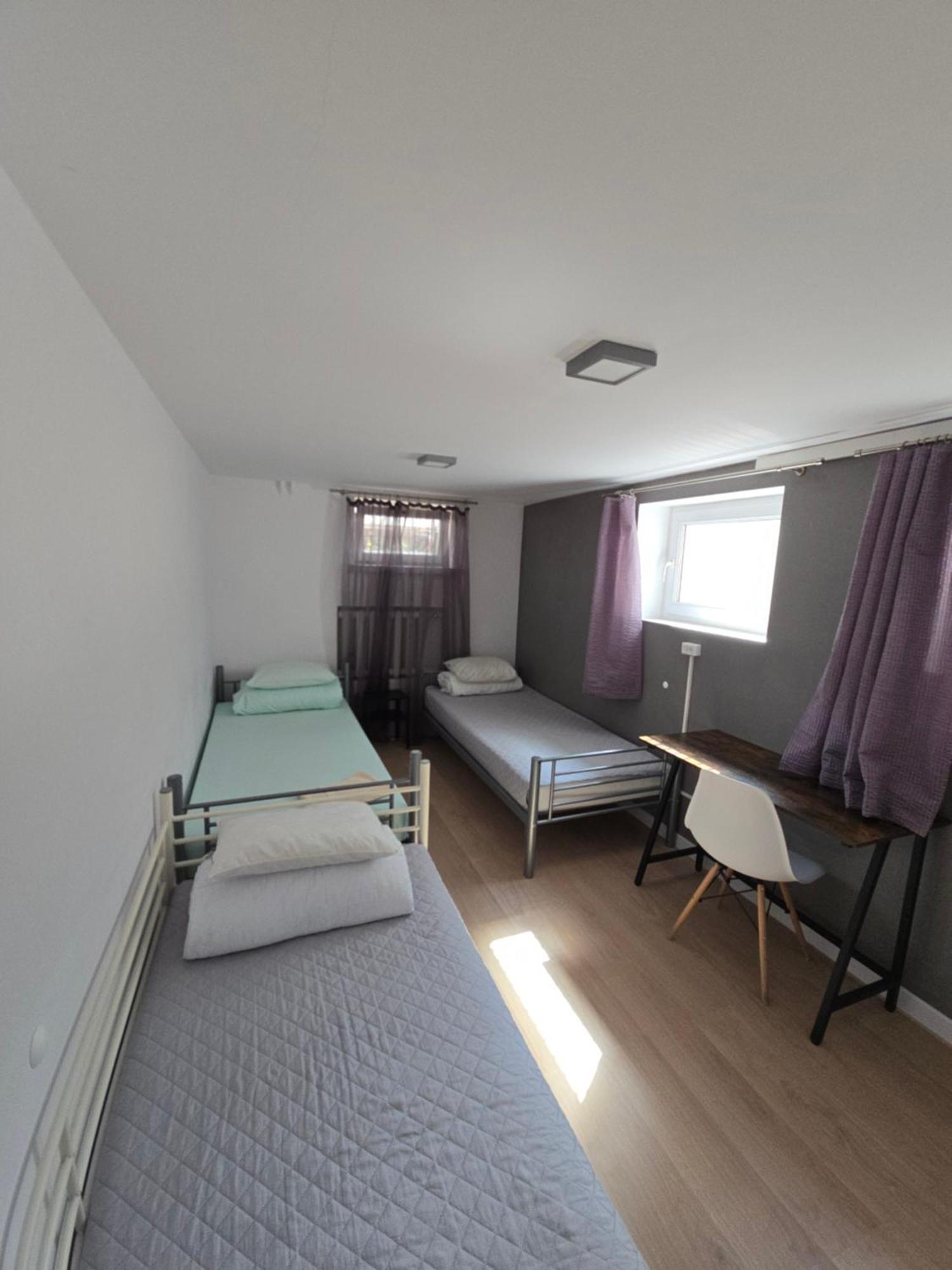 Rooms4Rest Wiertnicza - Private Rooms For Tourists - Atr Consulting Sp, Z O,O, Warsaw Ngoại thất bức ảnh