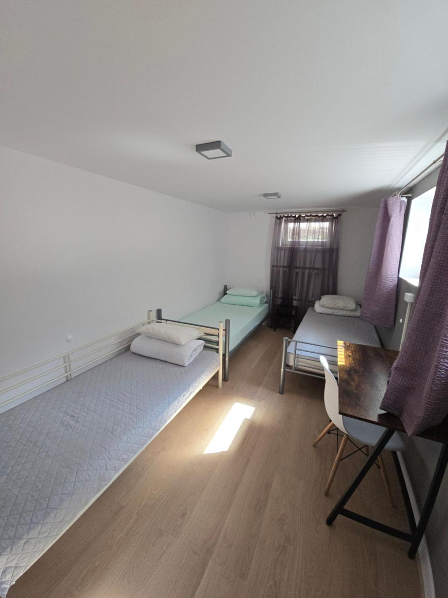 Rooms4Rest Wiertnicza - Private Rooms For Tourists - Atr Consulting Sp, Z O,O, Warsaw Ngoại thất bức ảnh