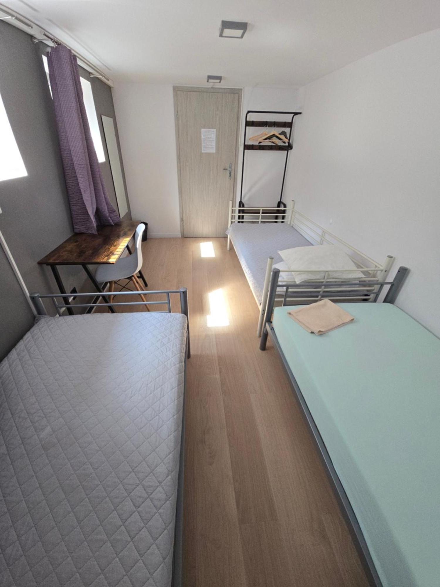 Rooms4Rest Wiertnicza - Private Rooms For Tourists - Atr Consulting Sp, Z O,O, Warsaw Ngoại thất bức ảnh